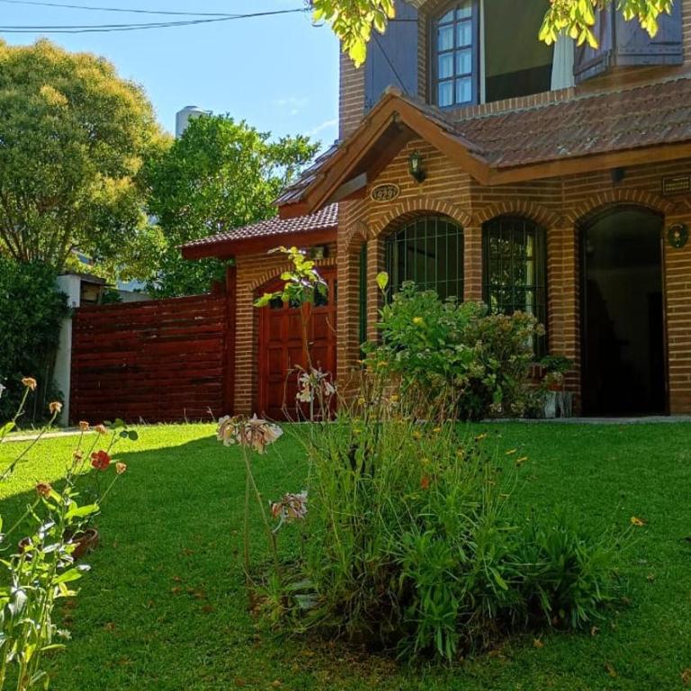 ANEMONE - Three-Bedroom House - 2