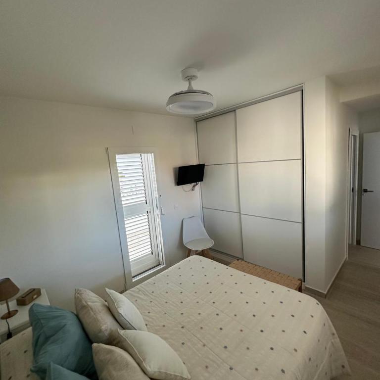 Casa recièn reformada con jardin y piscina privada - Casa Unifamiliar de 3 dormitorios - 46