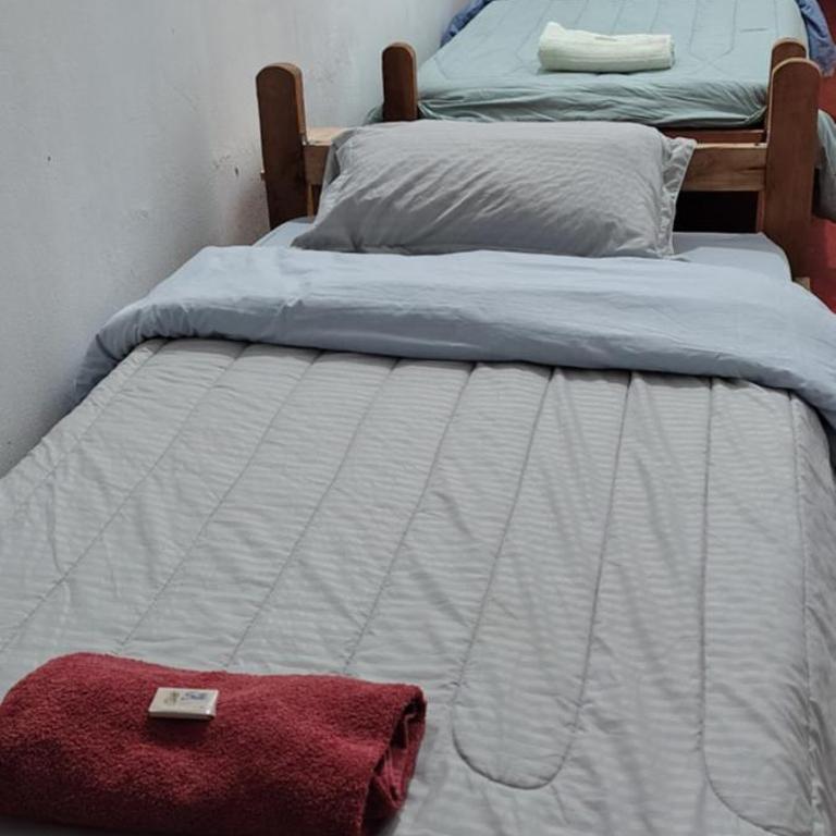 Hostal Mama Julia - Mixed Dormitory Room - 3