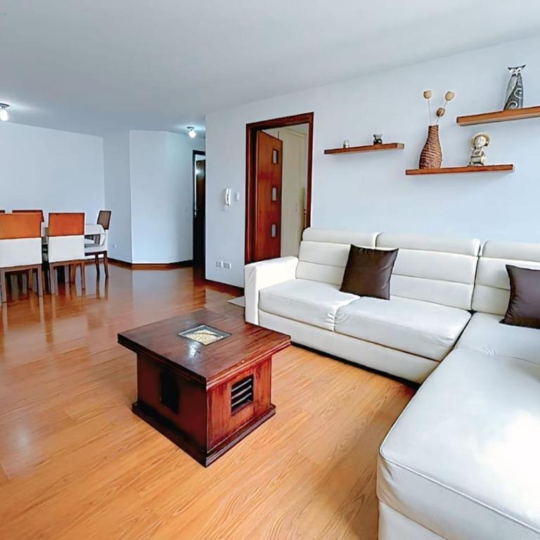 Departamento de 3 dormitorios - Three-Bedroom Apartment - 6