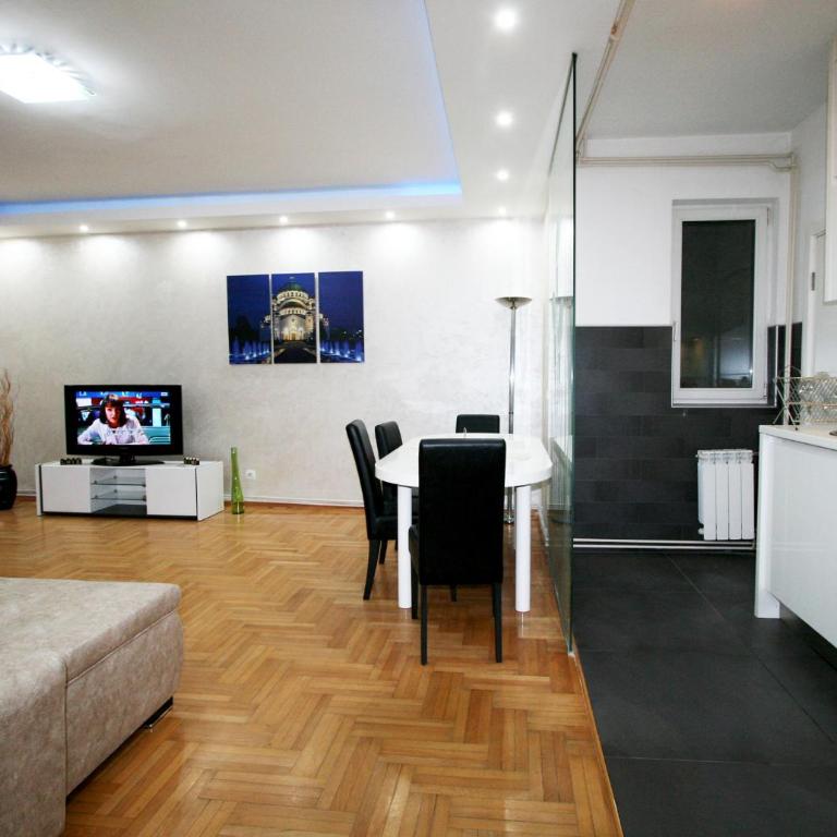 Apartment Grande centar with parking - Three-Bedroom Apartment with View - 1