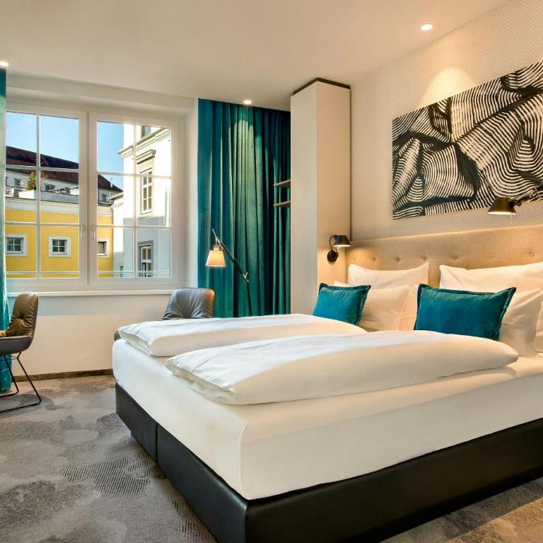 Motel One Linz-Hauptplatz - Superior Doppelzimmer - 3