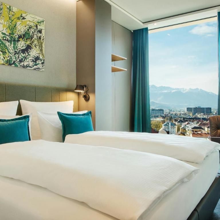 Motel One Innsbruck - Standard Doppelzimmer mit Aussicht - 1