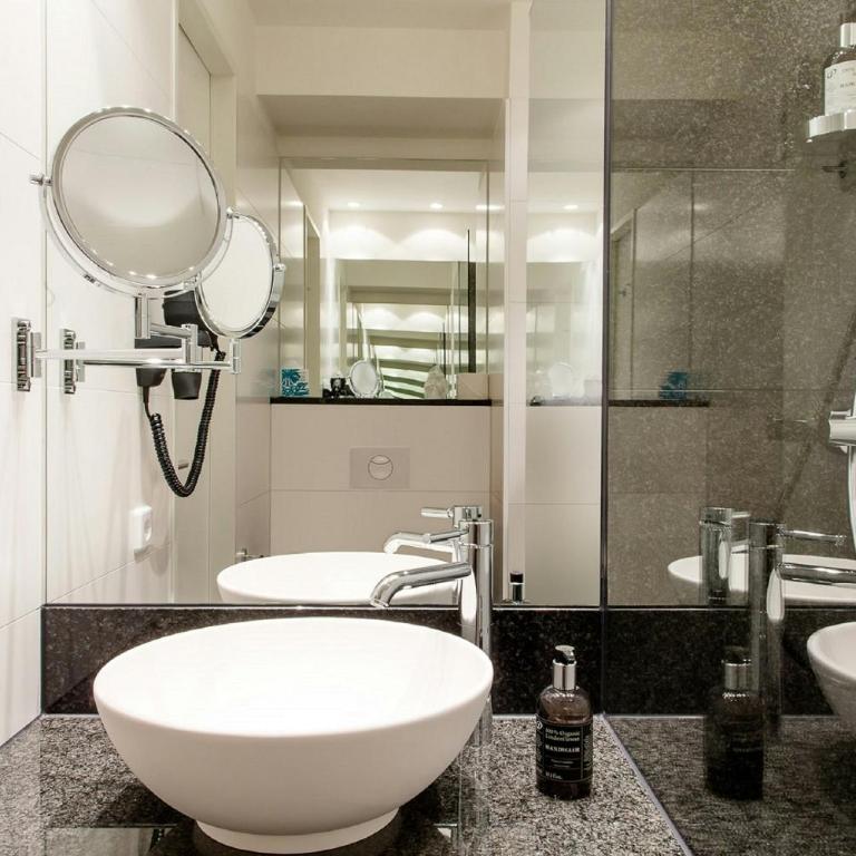 Motel One Paris-Porte Dorée - Chambre Lit King-Size - 5