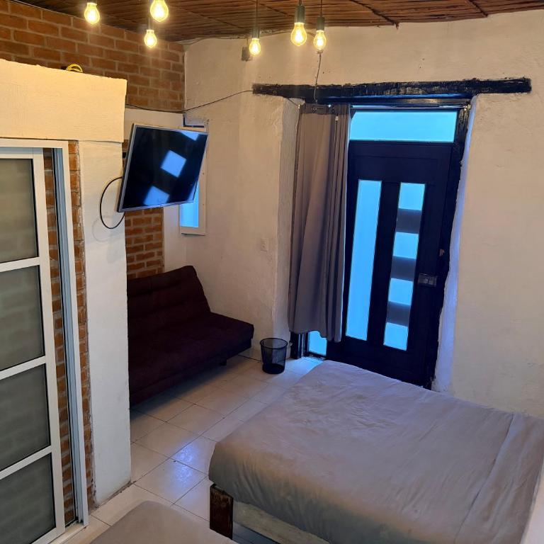 Cuarto Casa Alebrije - Two-Bedroom Apartment - 13