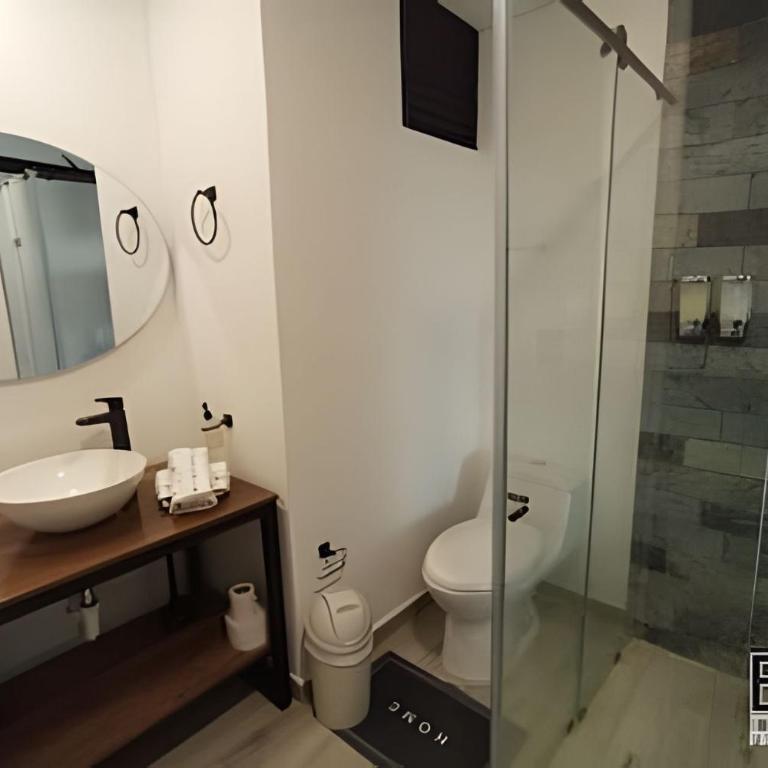 Epic Suite 510 Deluxe Airport - One-Bedroom Family Apartment - 69