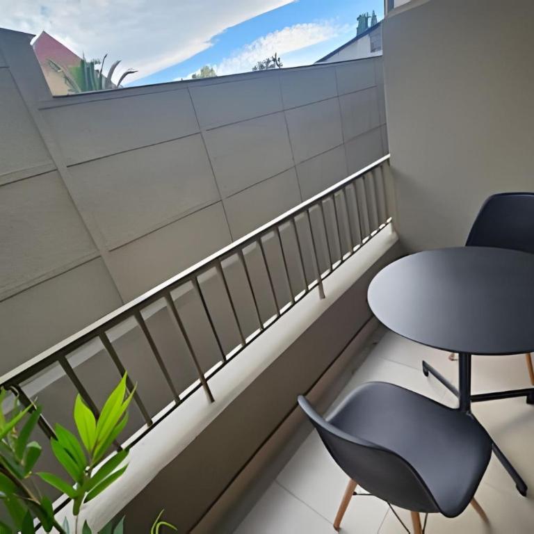Garcia Reyes Suites | Downtown Santiago - Apartment with Balcony - 25