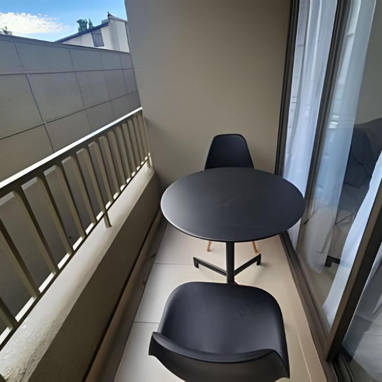 Garcia Reyes Suites | Downtown Santiago - Apartment with Balcony - 26
