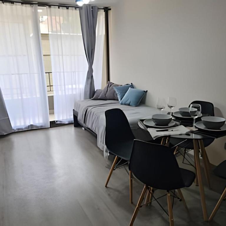 Garcia Reyes Suites | Downtown Santiago - Apartment with Balcony - 27