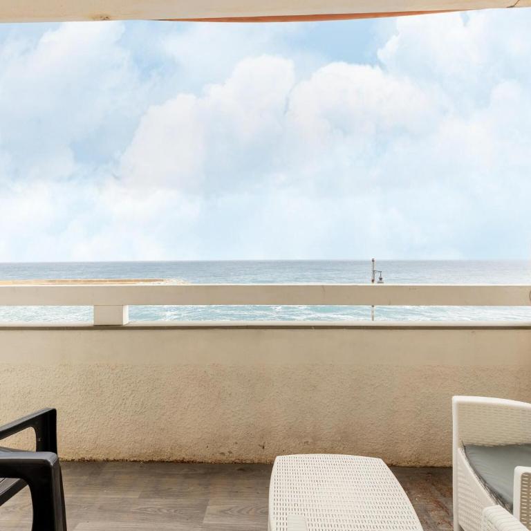 Beachfront terrace and air conditioning - Appartamento con 2 Camere da Letto - 3