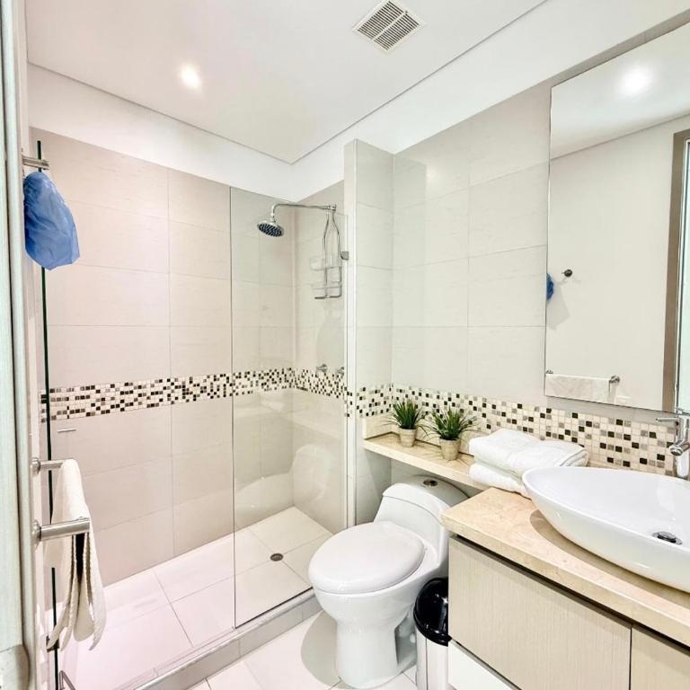 3br Apartment in front of the beach 8 paxs - Three-Bedroom Apartment - 2
