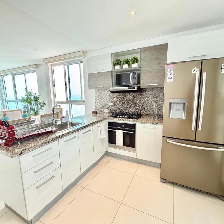 3br Apartment in front of the beach 8 paxs - Three-Bedroom Apartment - 3