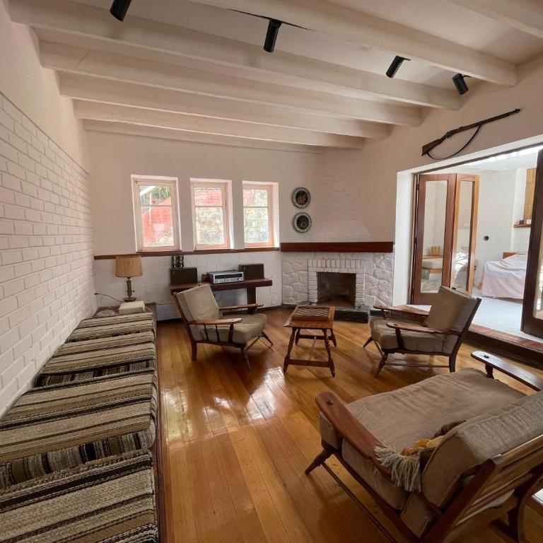 Villa Florita - Three-Bedroom Vacation Home - 7