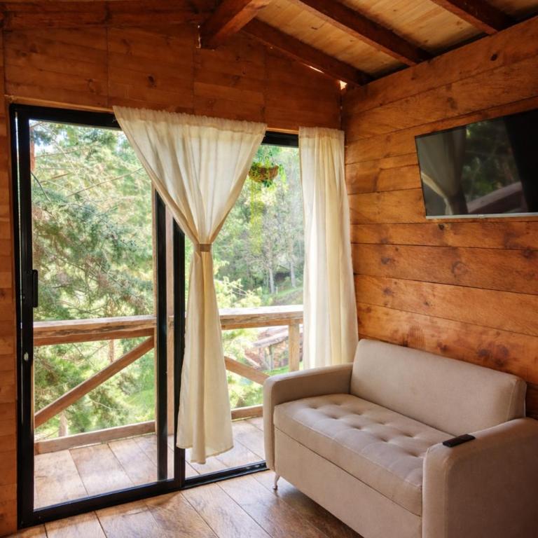 Refugio Natural - Guarne - Cabañas Ecológicas con Jacuzzi e hidromasaje - Superior Chalet - 2