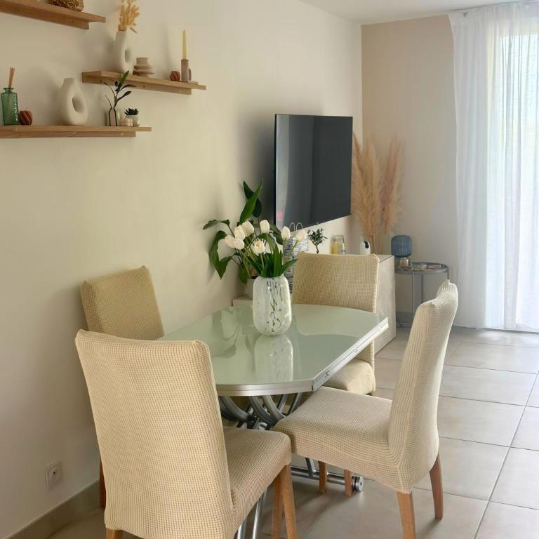 T3 rénové proche port et plage - Appartement 2 Chambres - 10