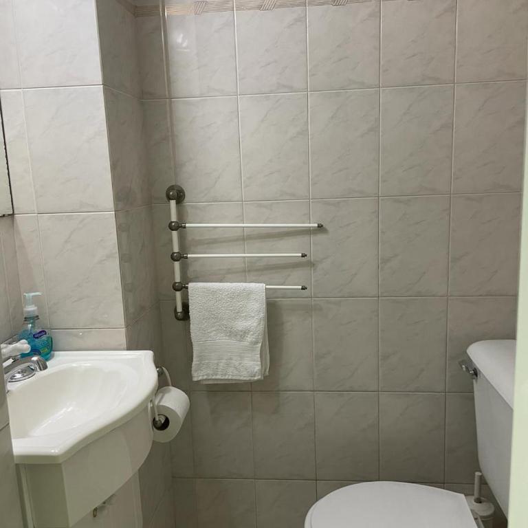 Departamento moderno y tranquilo - One-Bedroom Apartment - 8