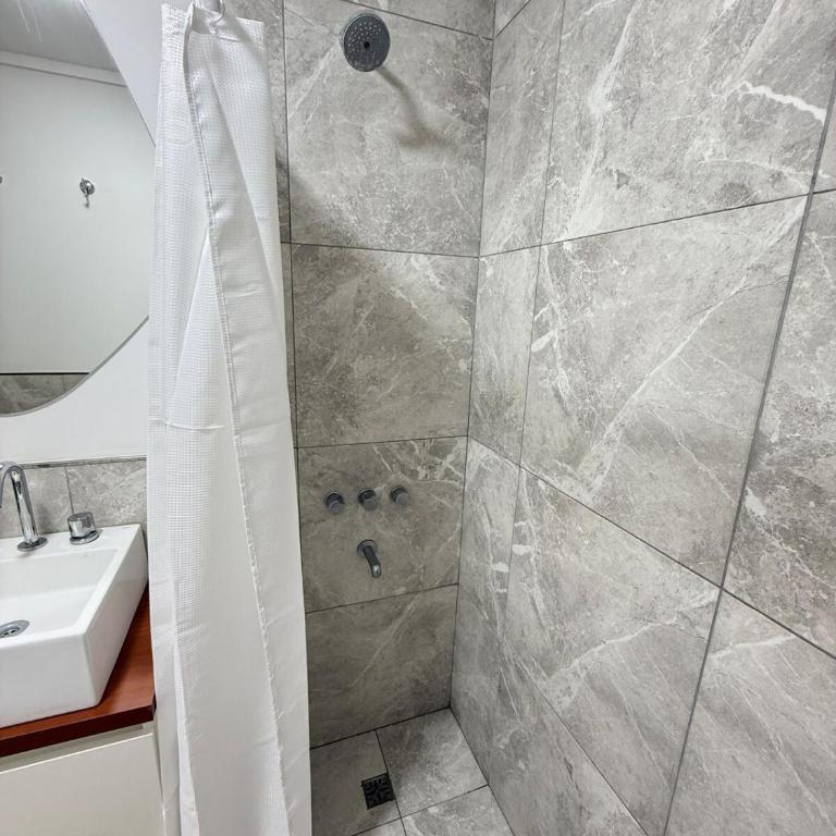 Depto a estrenar a media cuadra del mar con amenities - One-Bedroom Apartment - 15