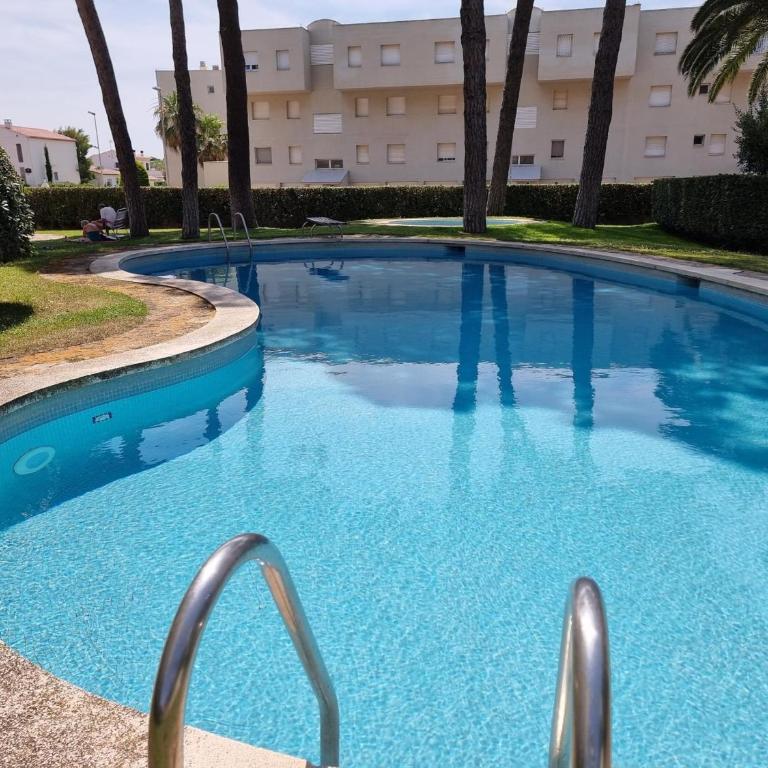 Apartamento acogedor con terraza a 400m de la playa - HISP-236-134 - Apartment - 1