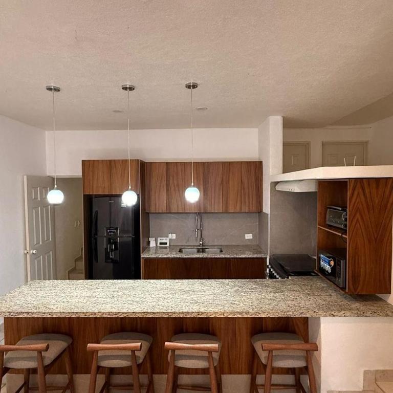 Beachside 4 bedroom Villa in Marina Fiesta, Nuevo Vallarta - Villa frente a la playa - 4