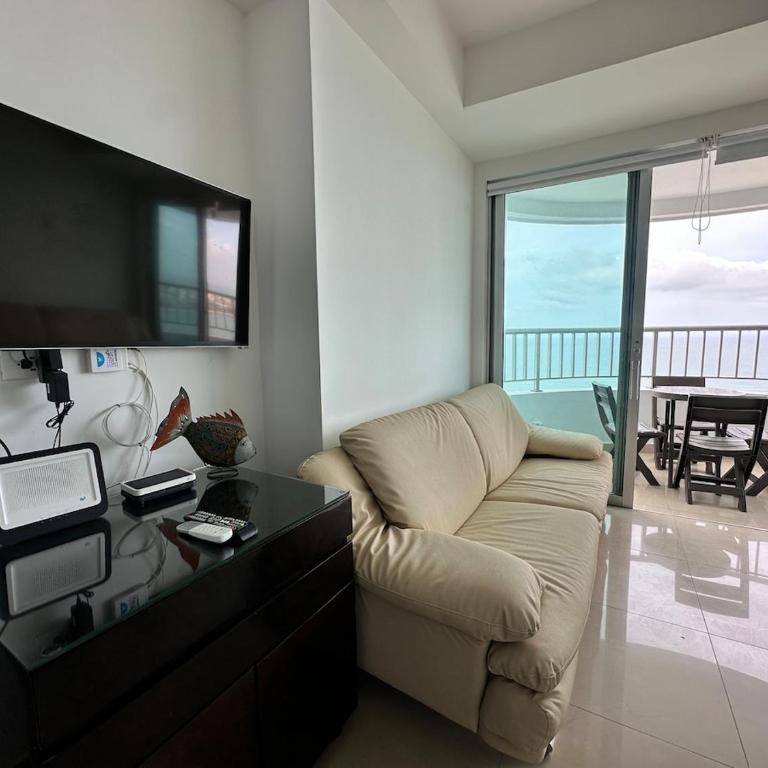 2BR apartment Ocean & old city view - Two-Bedroom Apartment - 30