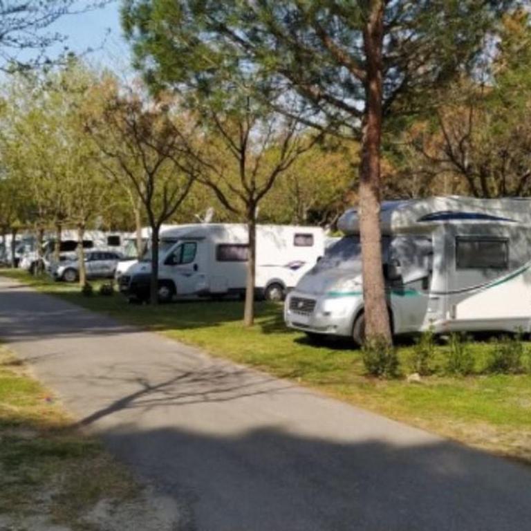 Mobil-home PMR 4 pers avec terrasse - API-1-52-1430 - Mobile Home - 27