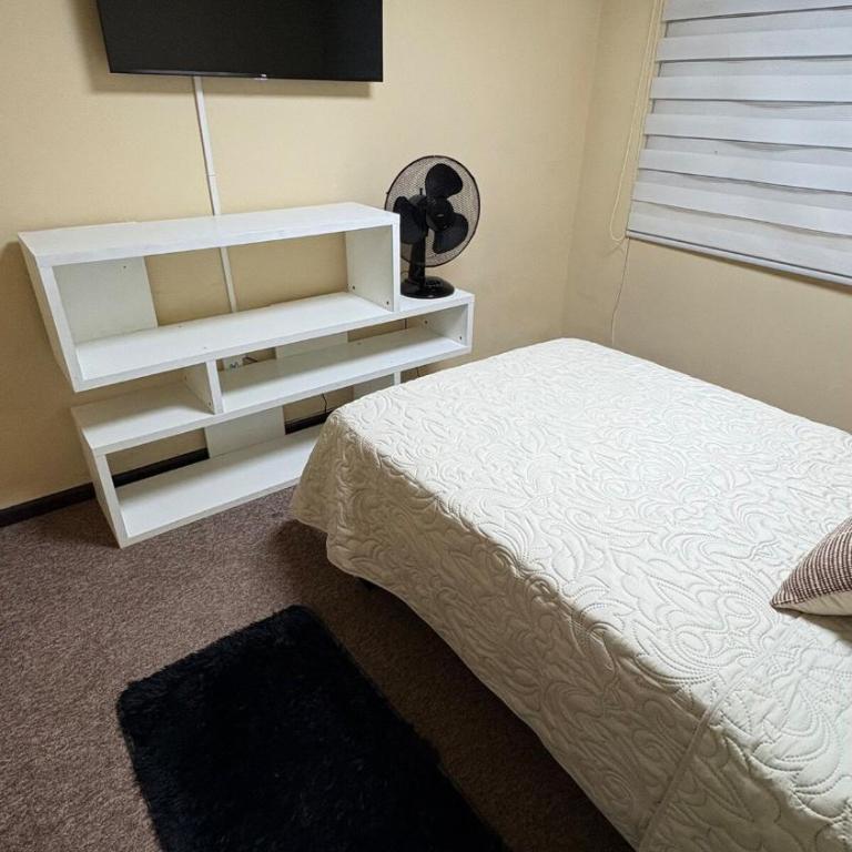 Casa sector céntrico 3D y 2B aire acondicionado parking y wifi incluido - Casa de 3 dormitorios - 8