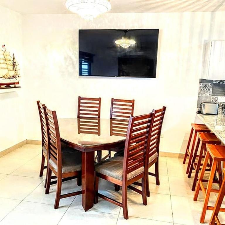 Casa azul Marino - Four-Bedroom House - 4