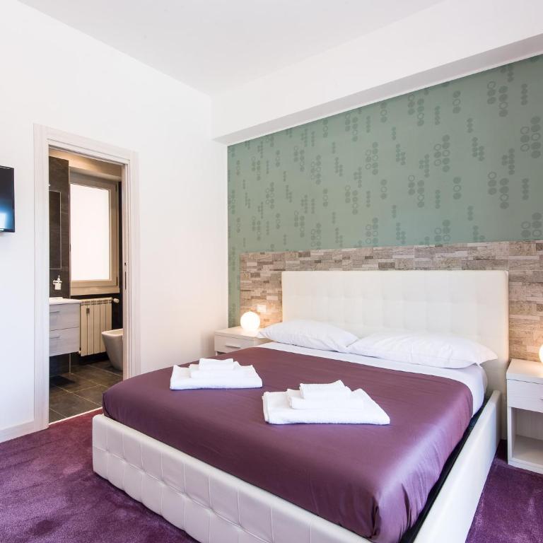 Guesthouse Park Pines - Camera Quadrupla con Bagno Privato e Balcone - 4