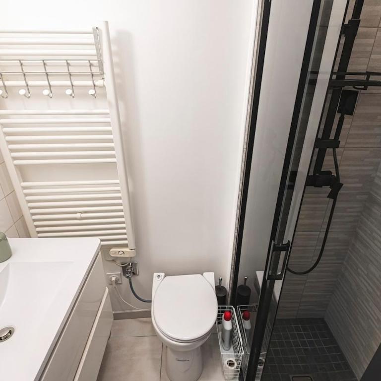 cozy apartment in city , free wifi ,coffe shops downstairs - Appartamento con 1 Camera da Letto - 3