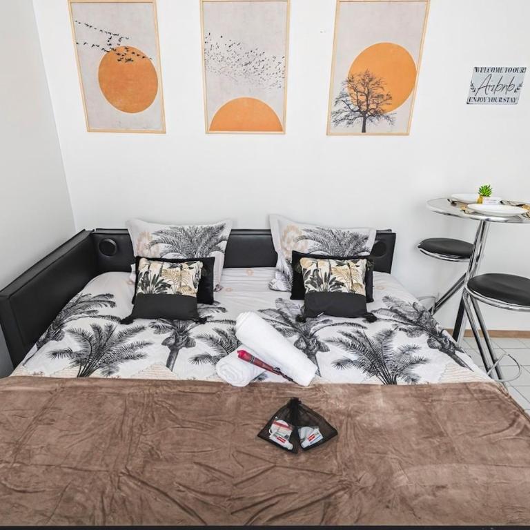cozy apartment in city , free wifi ,coffe shops downstairs - Appartamento con 1 Camera da Letto - 20