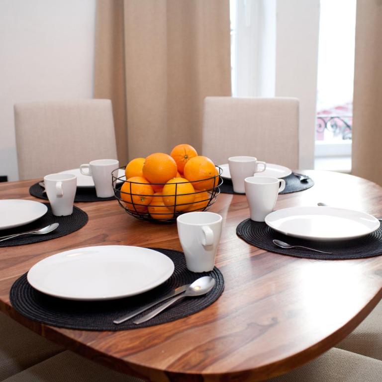 Homey Seville Amazing New Arfe I Apartment Near Cathedral 8 people - Apartamento de 3 dormitorios - 40