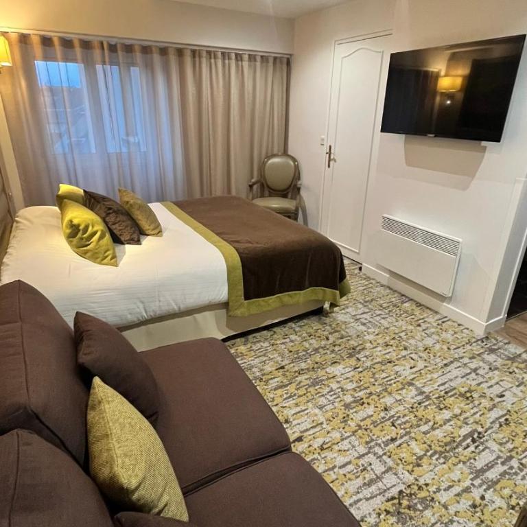 Logis - Le Christina - Chambre Double Supérieure avec Espace Salon - 24