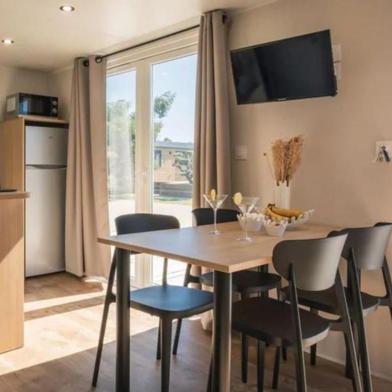 Mobil Home 5 pers avec Terrasse à Agde - API-1-52-1655 - Casa Móvil - 1