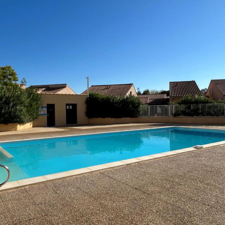 Pavillon 2 Chambres avec Parking à Argelès-sur-Mer - FR-1-837-97 - Maison de Vacances - 5