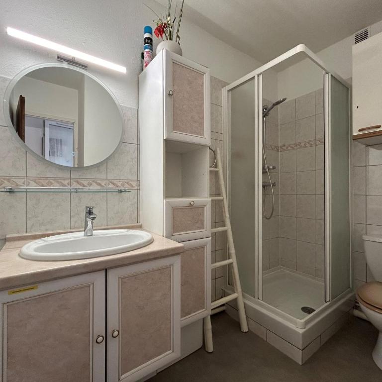 Appartement 4 pers près de la plage avec garage - FR-1-837-98 - Appartement - 12