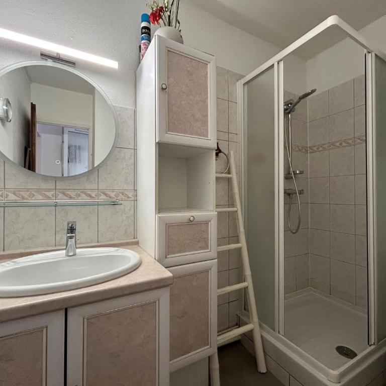 Appartement 4 pers près de la plage avec garage - FR-1-837-98 - Appartement - 13