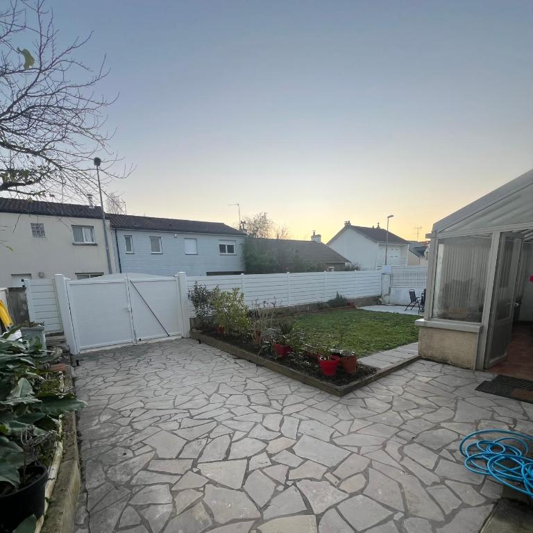 Nantes Maison entière 5 lits La Coulée - Apartamento de 2 dormitorios - 2