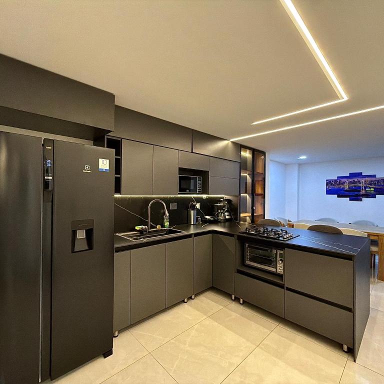 Exclusive house in the Malibu sector - Four-Bedroom House - 6