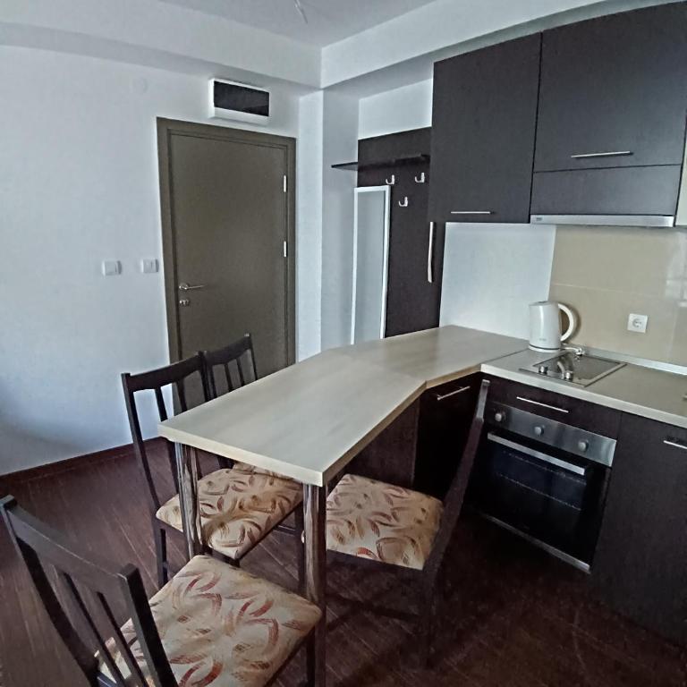 Wolf Apartments Kopaonik - Deluxe One-Bedroom Apartment - 3