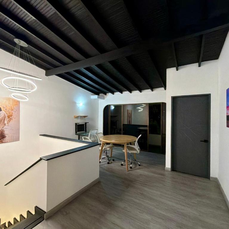 Exclusive house in the Malibu sector - Four-Bedroom House - 17