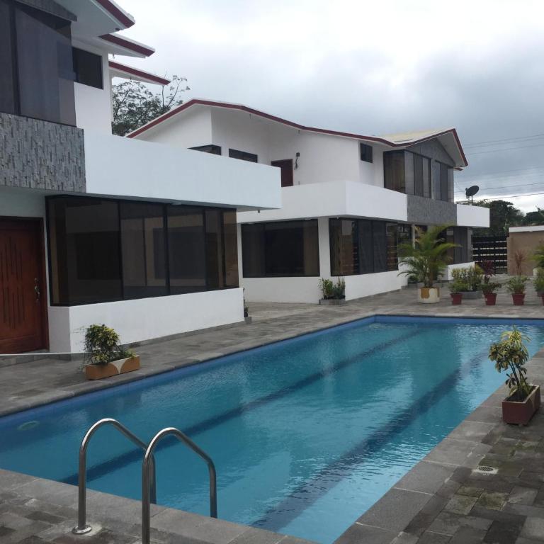 Casa en Tonsupa - Three-Bedroom House - 5