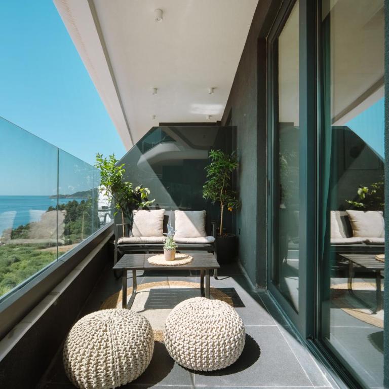 ZOA Seaview Apartment - One-Bedroom Apartment - 11