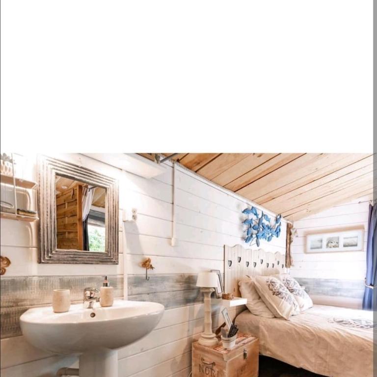 Cabane planquée tout confort, havre de paix , nature - Chalet 1 Chambre - 17
