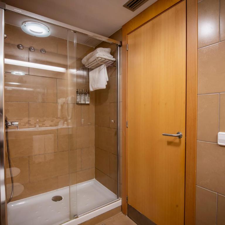 Hotel Marina - Habitación Doble Estándar con balcón - 1 o 2 camas - 8