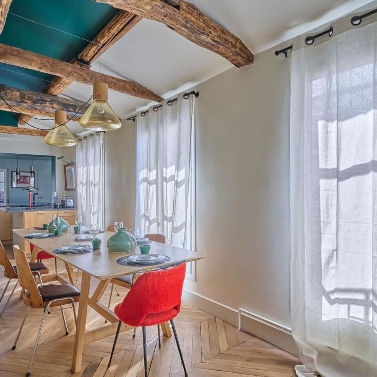 Superb flat with terrace in the centre of Paris - Three-Bedroom Apartment - 19