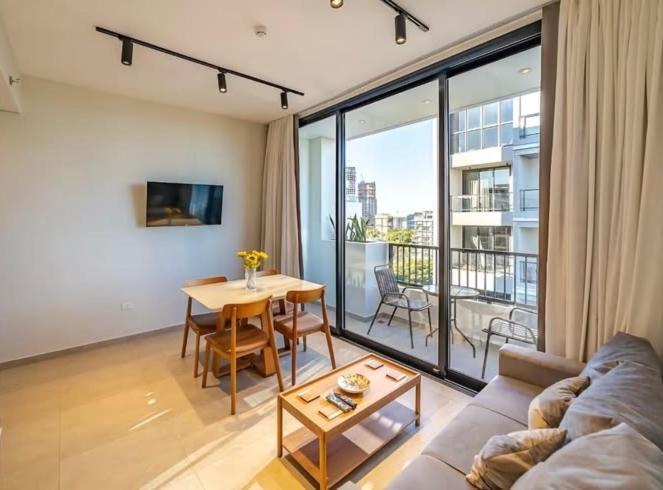 A pasos del Shopping del Sol - Torre Firenze - One-Bedroom Apartment - 2