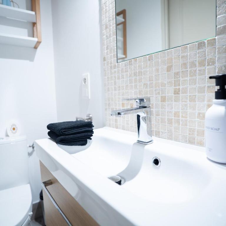 Charming Elegant Suite - Downtown - AF - Monolocale - 14