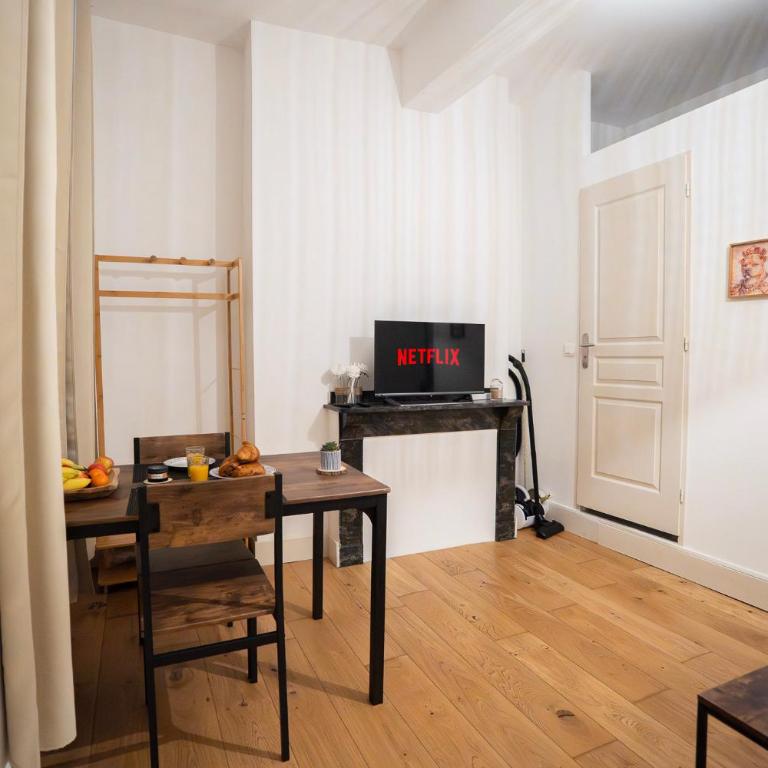 Charming Elegant Suite - Downtown - AF - Monolocale - 10