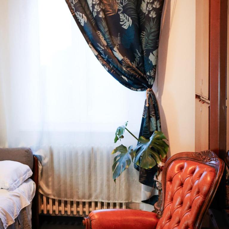 Monstera room Vicino al centro - Camera Matrimoniale con Vista Montagna - 9