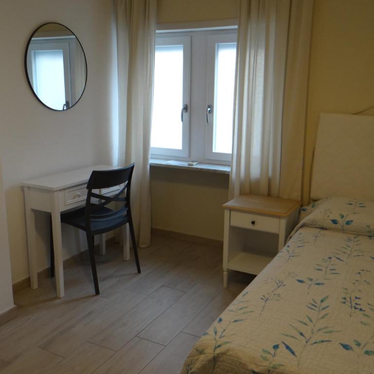 Casa Cinzia con giardino - Appartamento con 2 Camere da Letto - 8